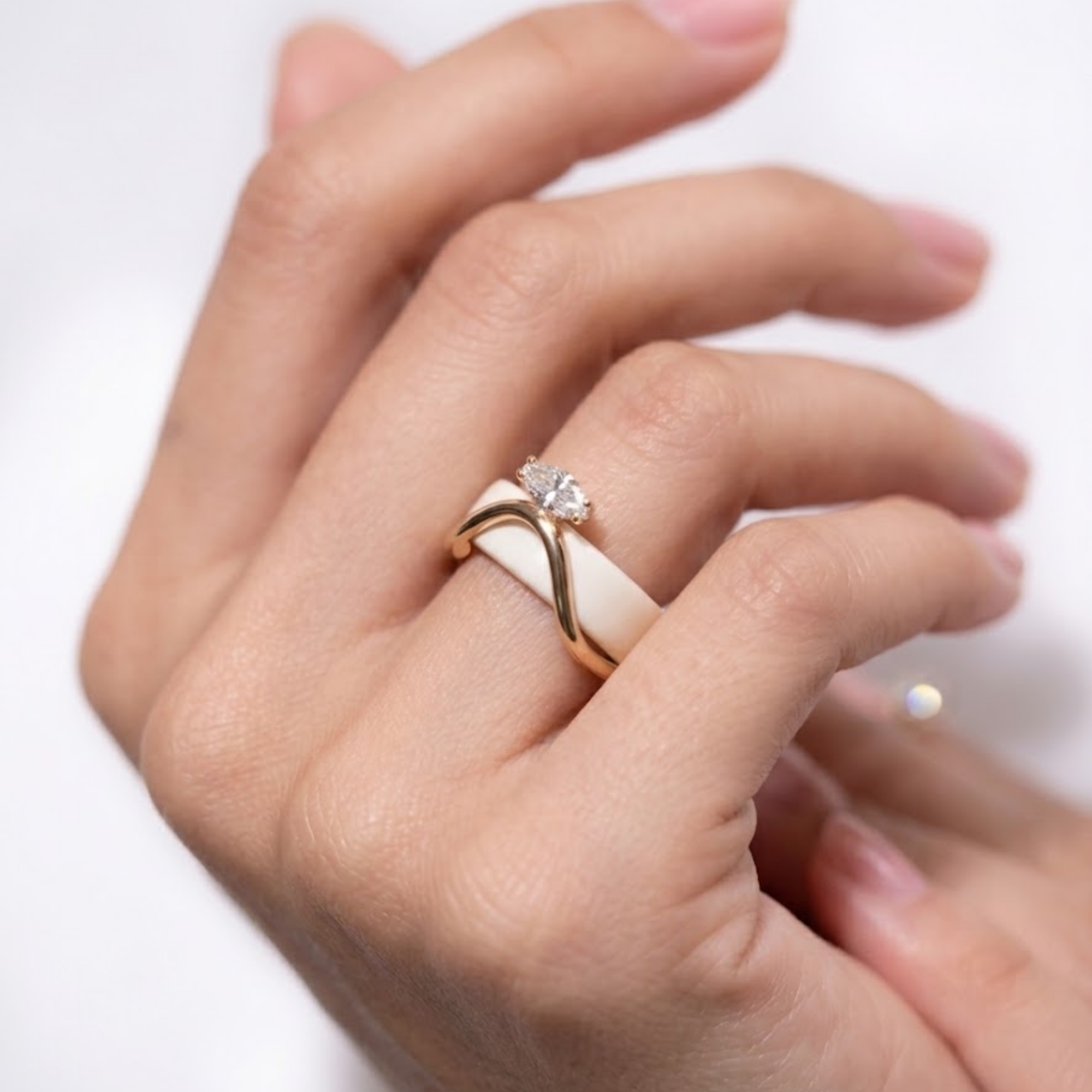 Marquise Solitaire Oura Ring Silver Wave Jacket