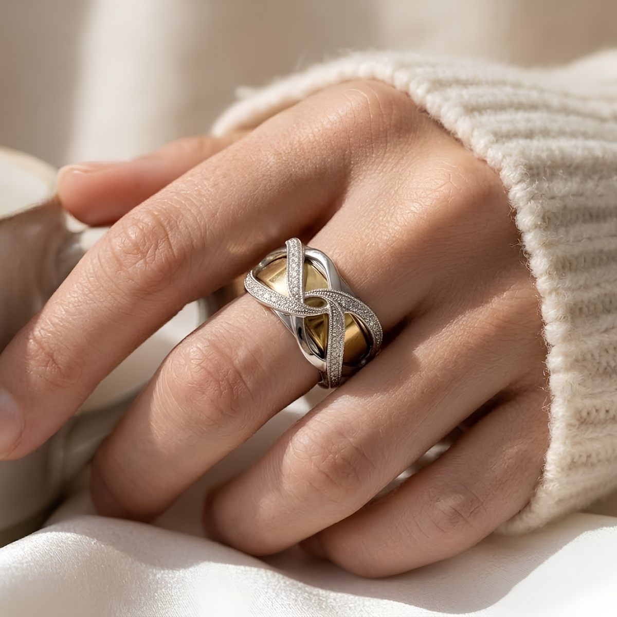 Interwoven Pavé Oura Ring Cover, Moissanite Smart Ring Jacket