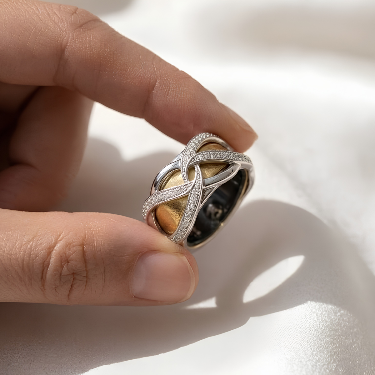 Interwoven Pavé Oura Ring Cover, Moissanite Smart Ring Jacket