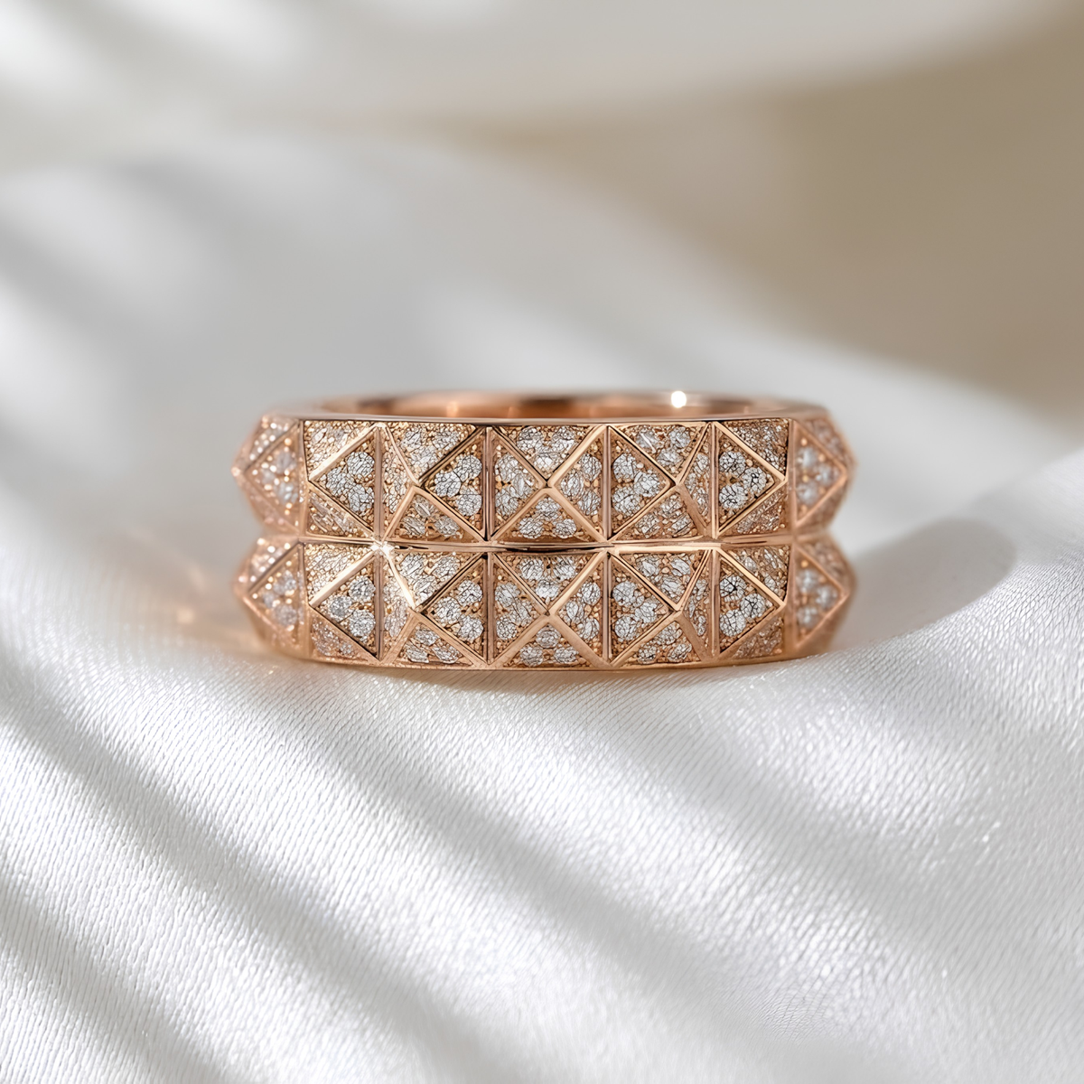 Micro Pavé Pyramid Oura Ring 5 Ring Jacket
