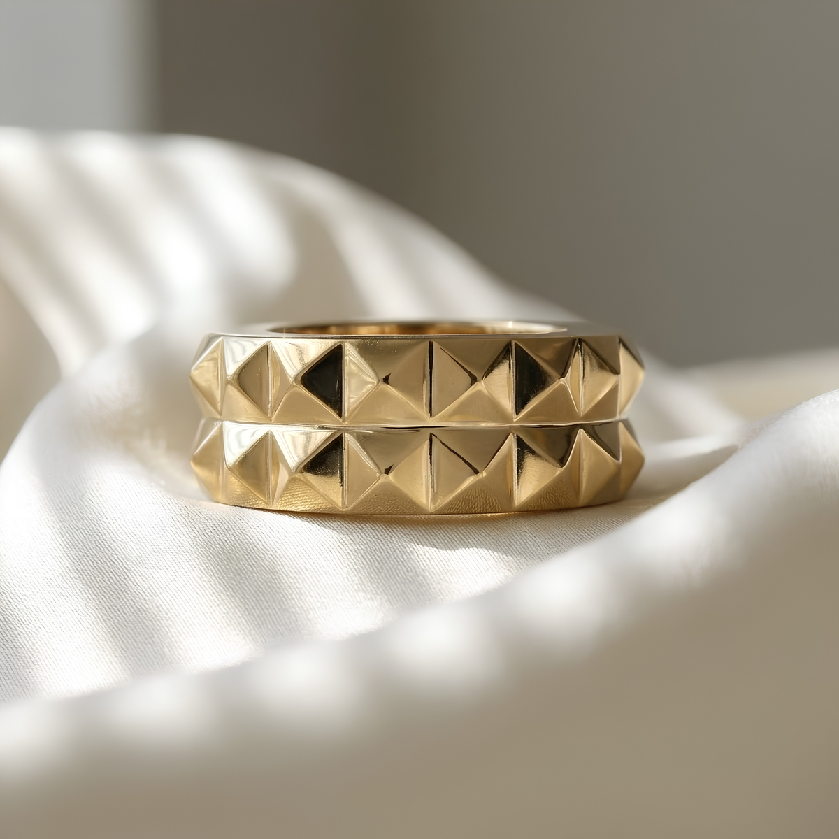 Double Pyramid Oura Ring 5 Gold Vermeil Full Smart Ring Jacket