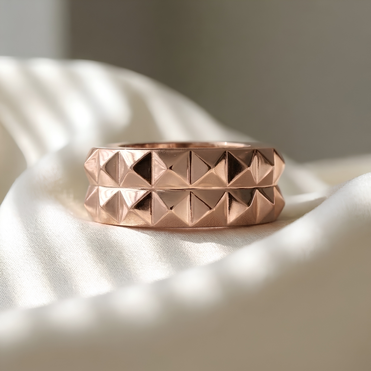 Double Pyramid Oura Ring 5 Gold Vermeil Full Smart Ring Jacket