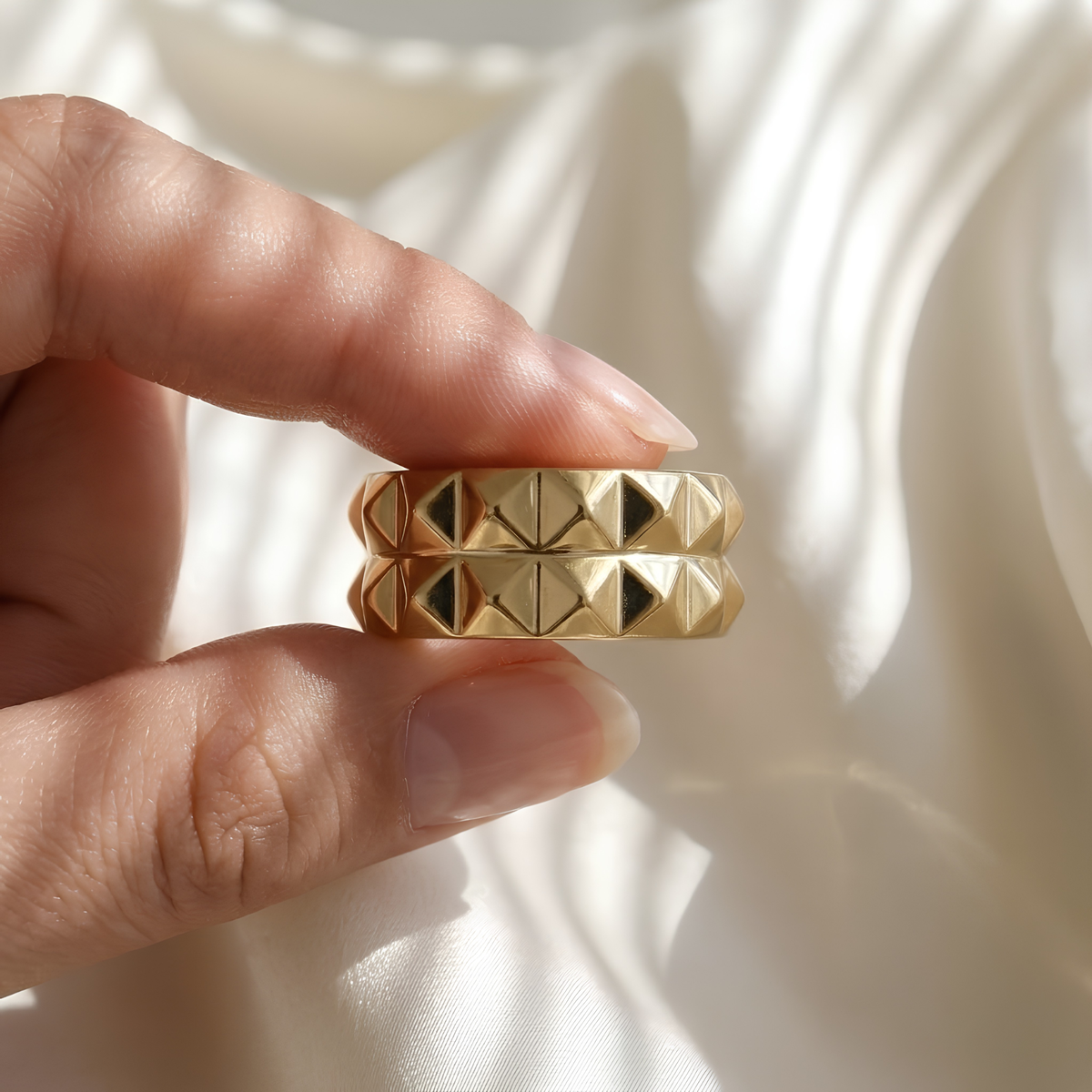 Double Pyramid Oura Ring 5 Gold Vermeil Full Smart Ring Jacket