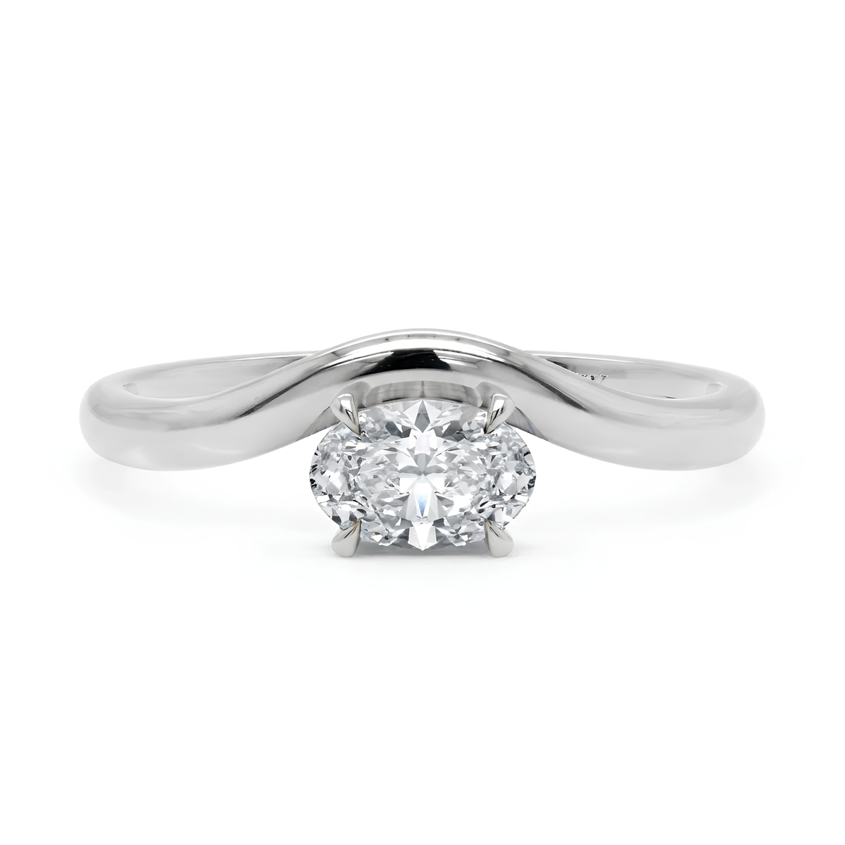 Sculptural Oval Diamond Ring in Solid Gold – 0.50 CT