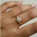 1.00 Carat Pear Cut Lab Grown Diamond Curved Ring, CVD Diamond Solitaire Ring For Wedding Gift, 14K Yellow Gold Anniversary Ring For Her