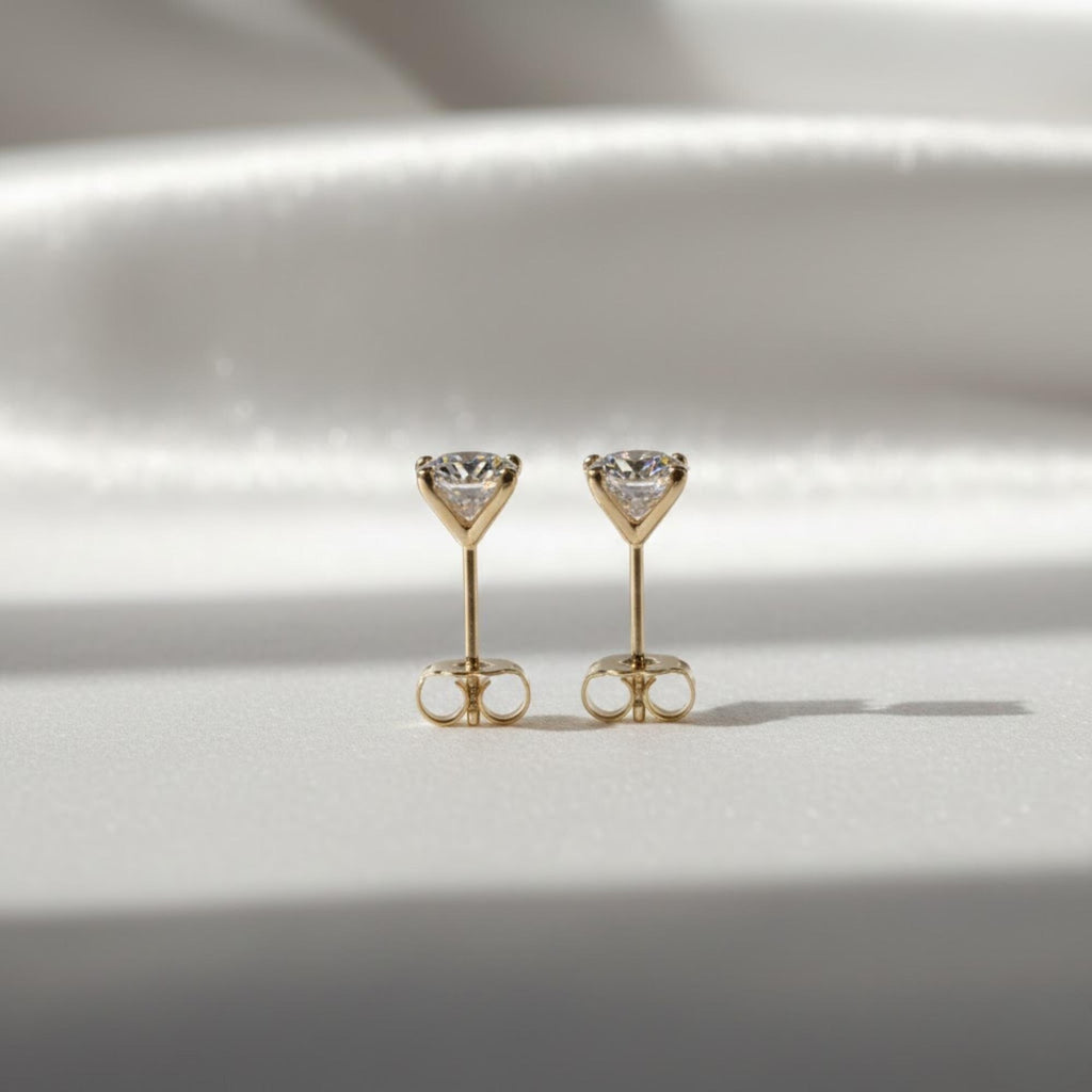 Boucles d'oreilles clous en diamant taille ronde de 1,00 carat, monture martini