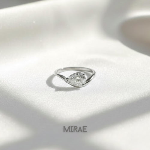 1.00 Carat Pear Cut Lab Grown Diamond Curved Ring, CVD Diamond Solitaire Ring For Wedding Gift, 14K Yellow Gold Anniversary Ring For Her