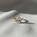 Pear Cut 3 Carat IGI Certified Lab Grown Diamond F Color VS2 Clarity Solitaire Engagement Ring Handmade of Solid Gold
