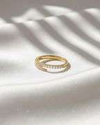 Pavé Wrap Around Claw Ring | Lab Grown Diamond Tapered Band | 14K Solid Gold Modern Ring