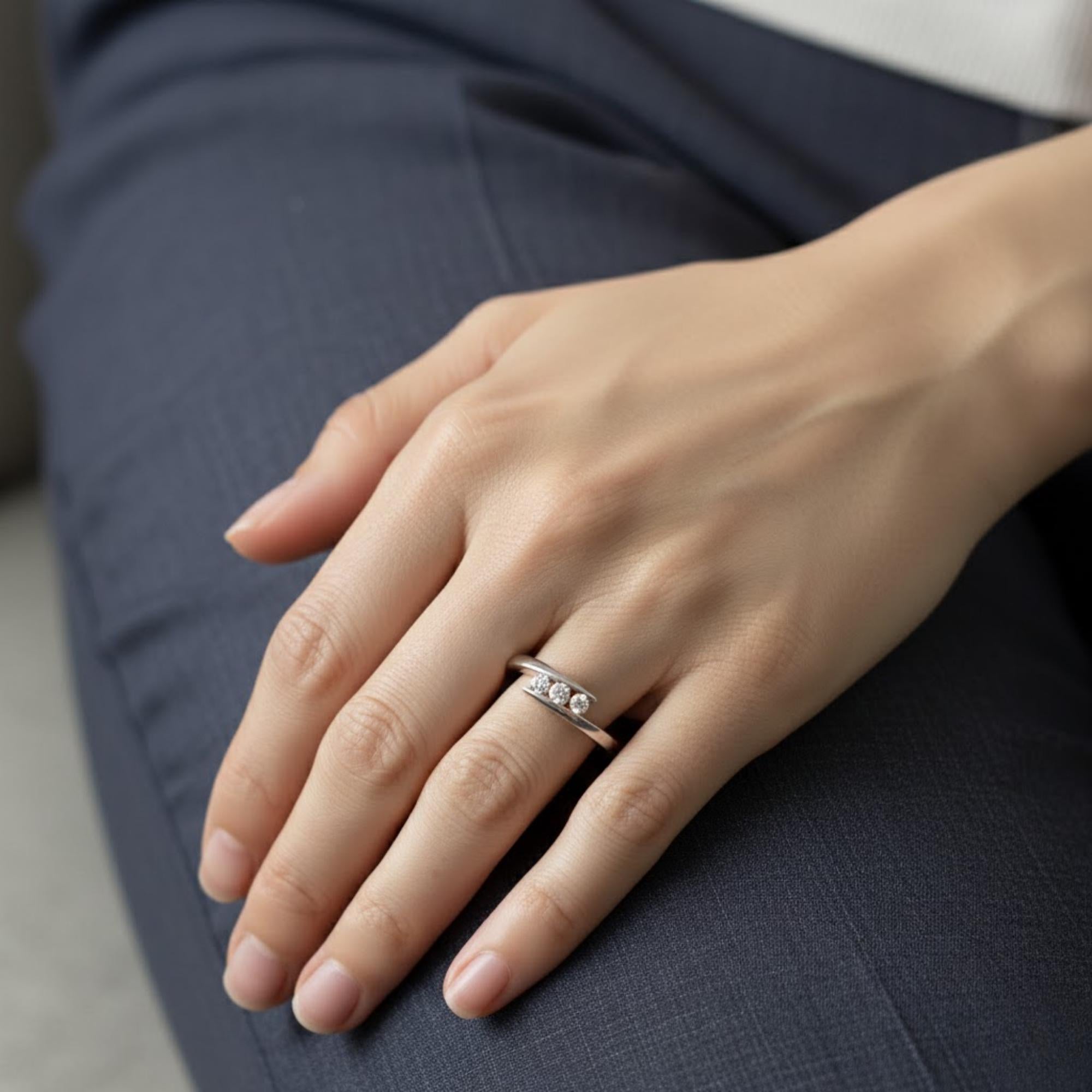 3 Stone Diamond Crossover Ring 14K White Gold – Round Brilliant Cut 0.30 CTW G SI Fine Diamond Statement Ring