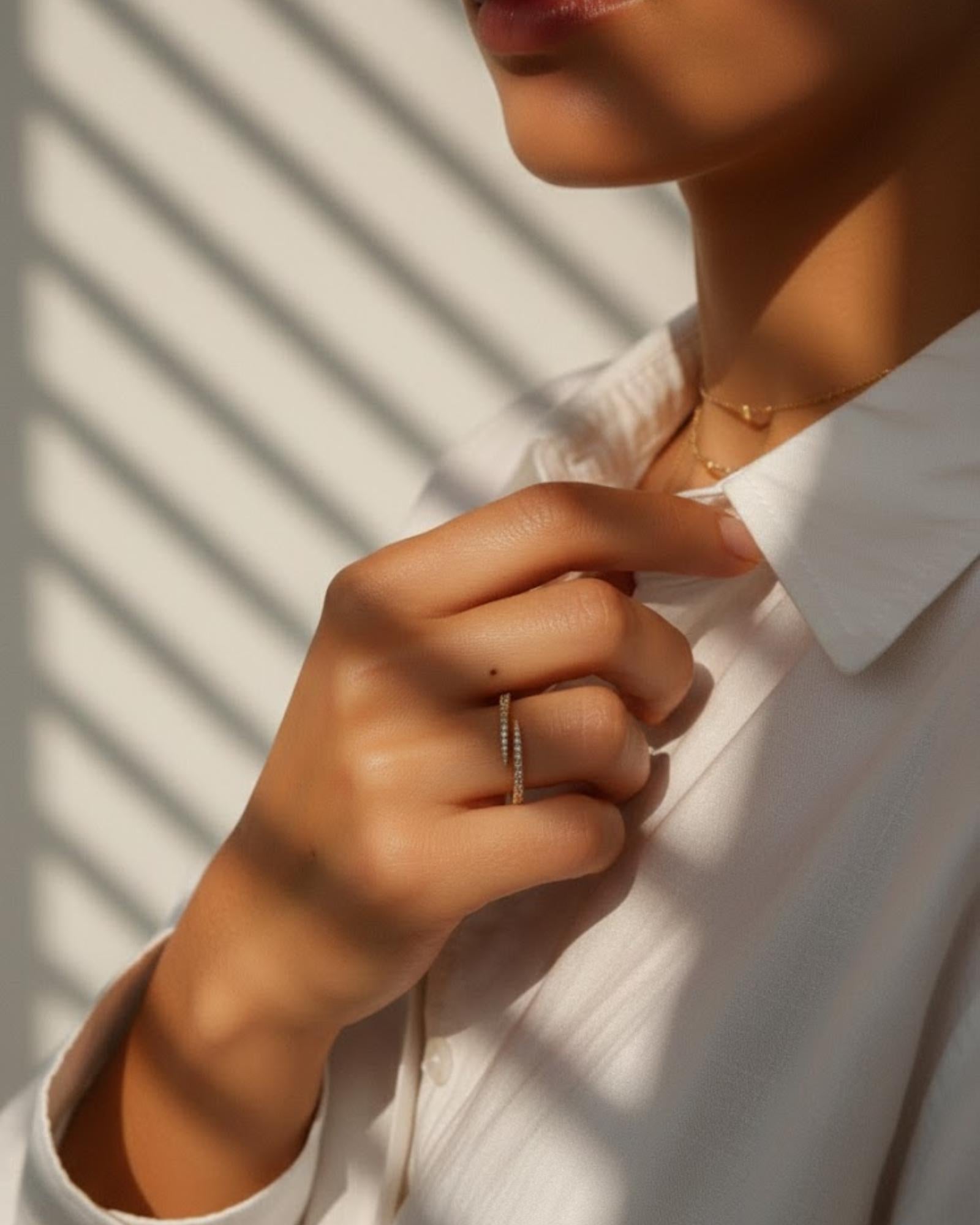 Pavé Wrap Around Claw Ring | Lab Grown Diamond Tapered Band | 14K Solid Gold Modern Ring