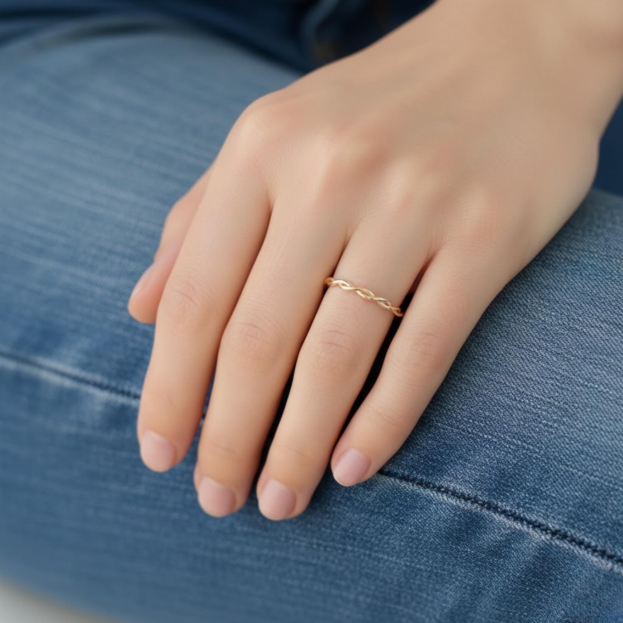 Twist Rope Ring in 14K Gold / Gold Braided Ring / Twisted Rope Gold Wedding Band / Dainty Stacking Twist Ring / Solid Gold Wedding Band