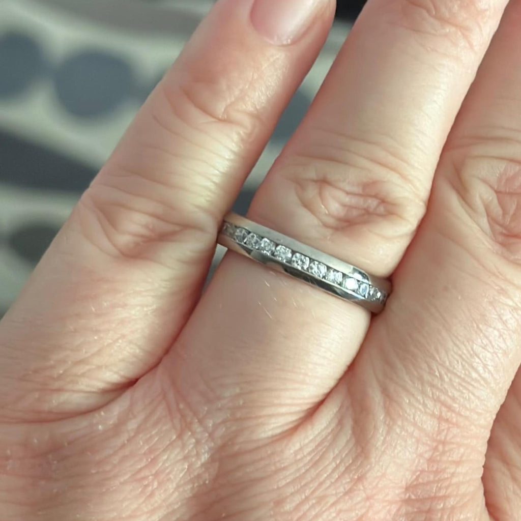 Flush Set CZ Eternity Band Sterling Silver Wedding Ring 2.5mm 4mm Minimalist Stacking Band